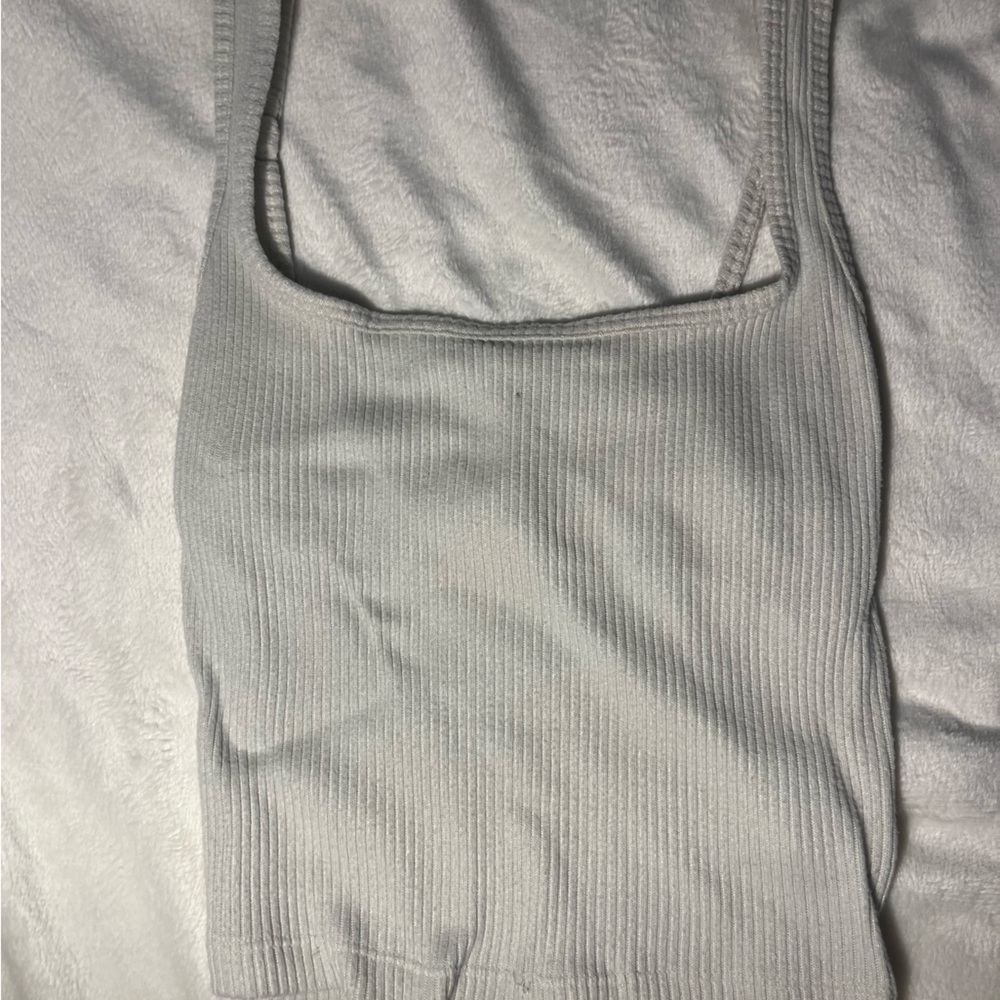 hollister crop top